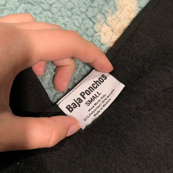 Aztec Dog Sweater - Picture 6 of 6